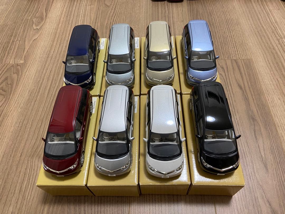 1/30 トヨタ　エスティマ　カラーサンプル　非売品　ミニカー　全色　8台セット