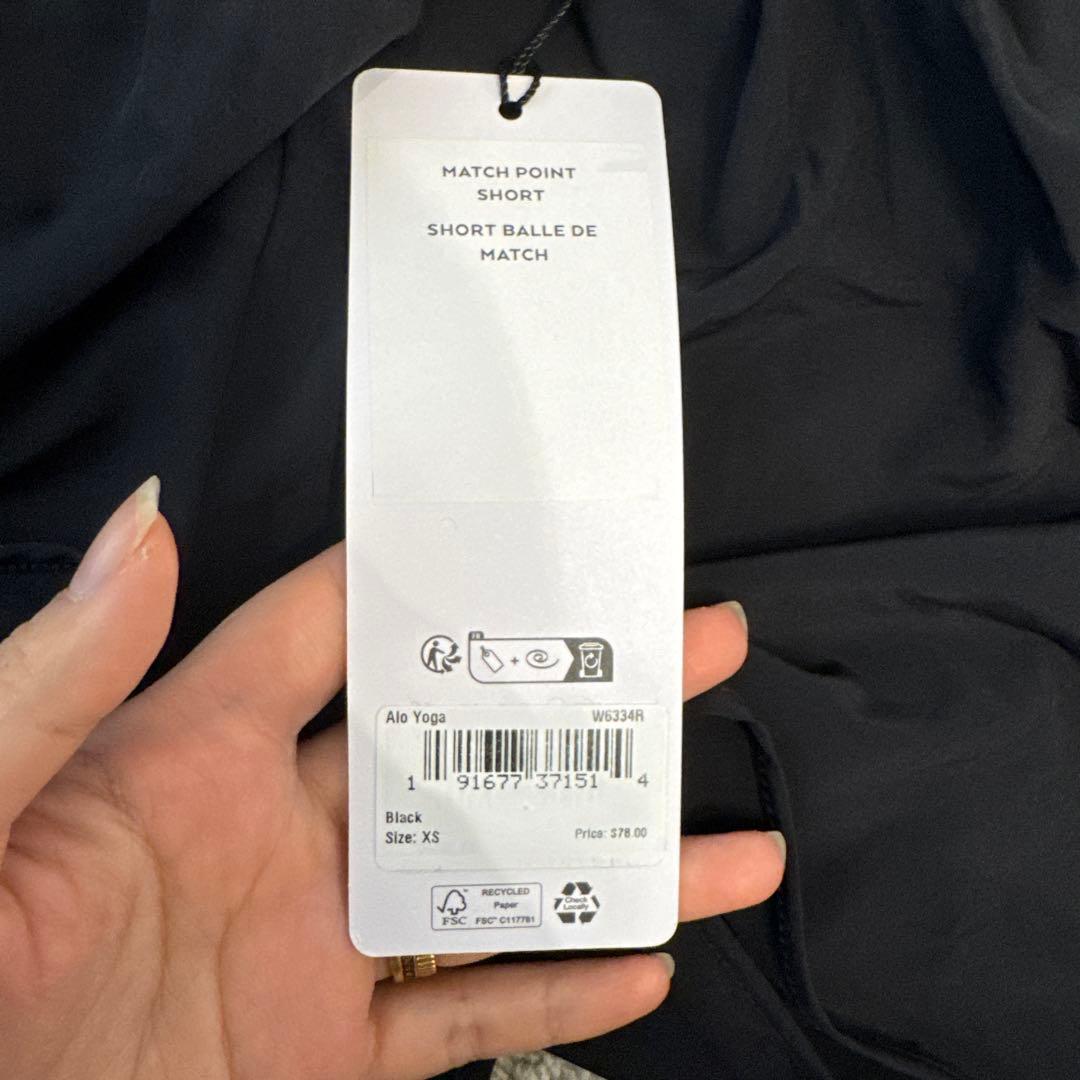 alo 黒 ショートパンツ XS
