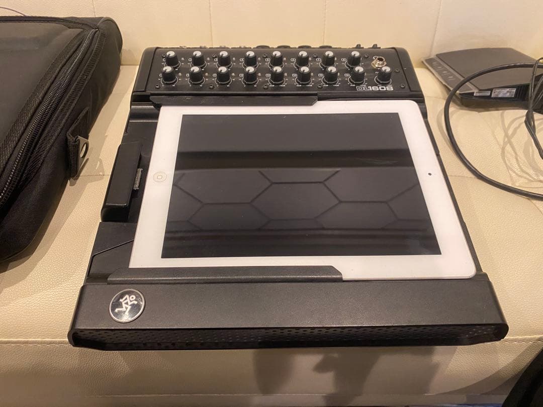 配信機器・PA機器・レコーディング機器 Mackie DL1608