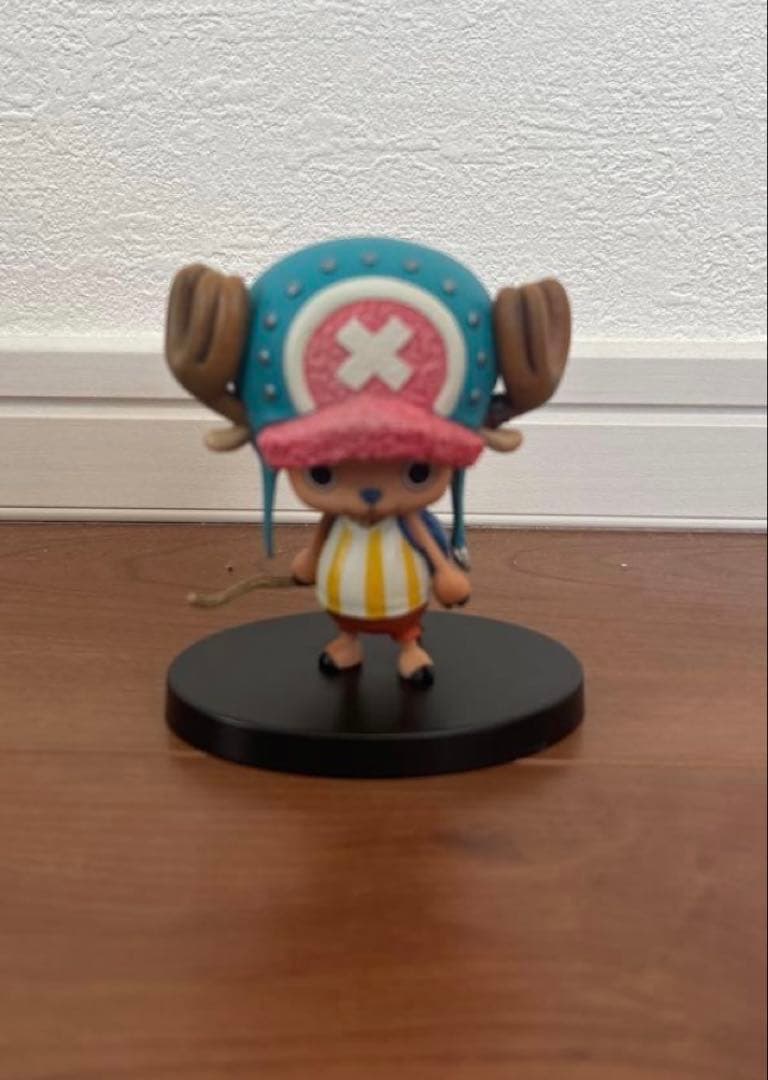 ワンピースフィギュア　11体セット　ロジャー、エース、ゾロ、ナミ、ワイパー等