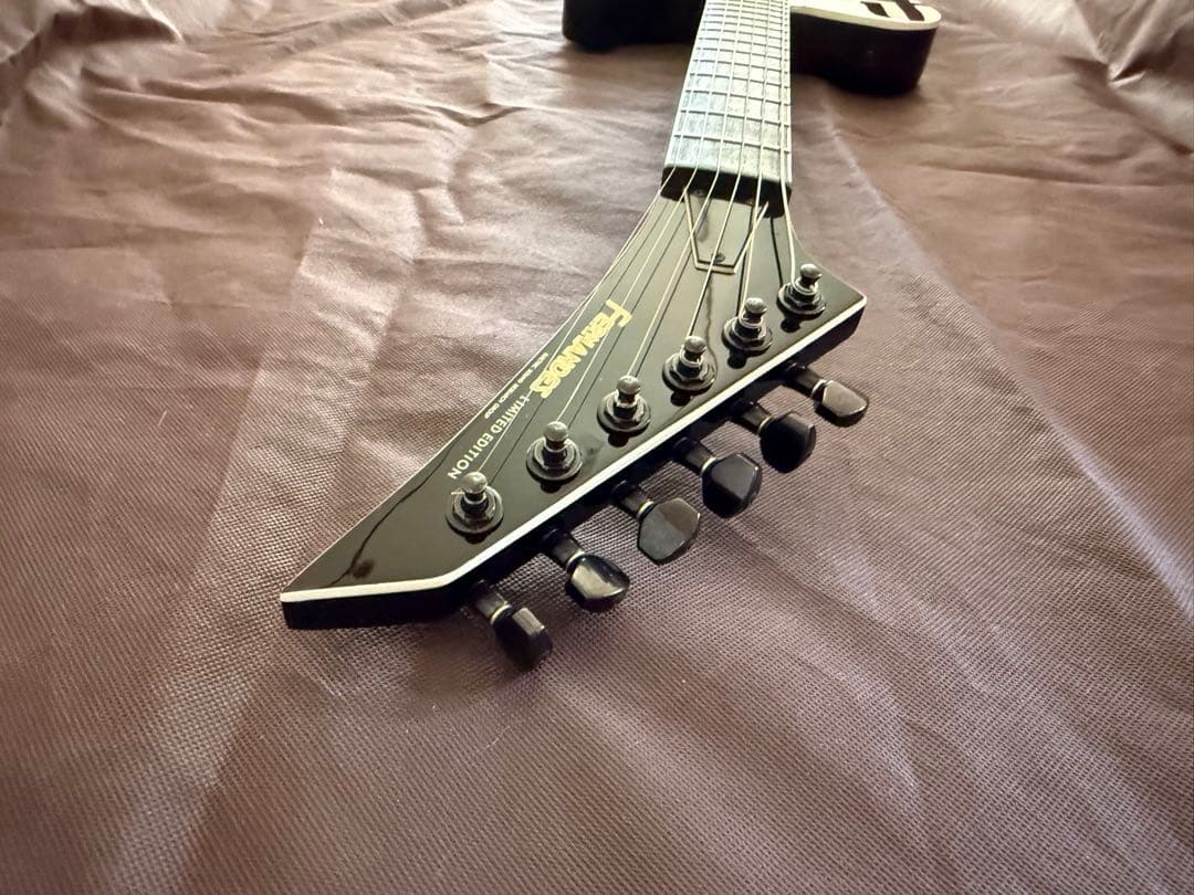 TEJ-75 リフィニッシュ済み　布袋モデル フェルナンデス ブラックライン