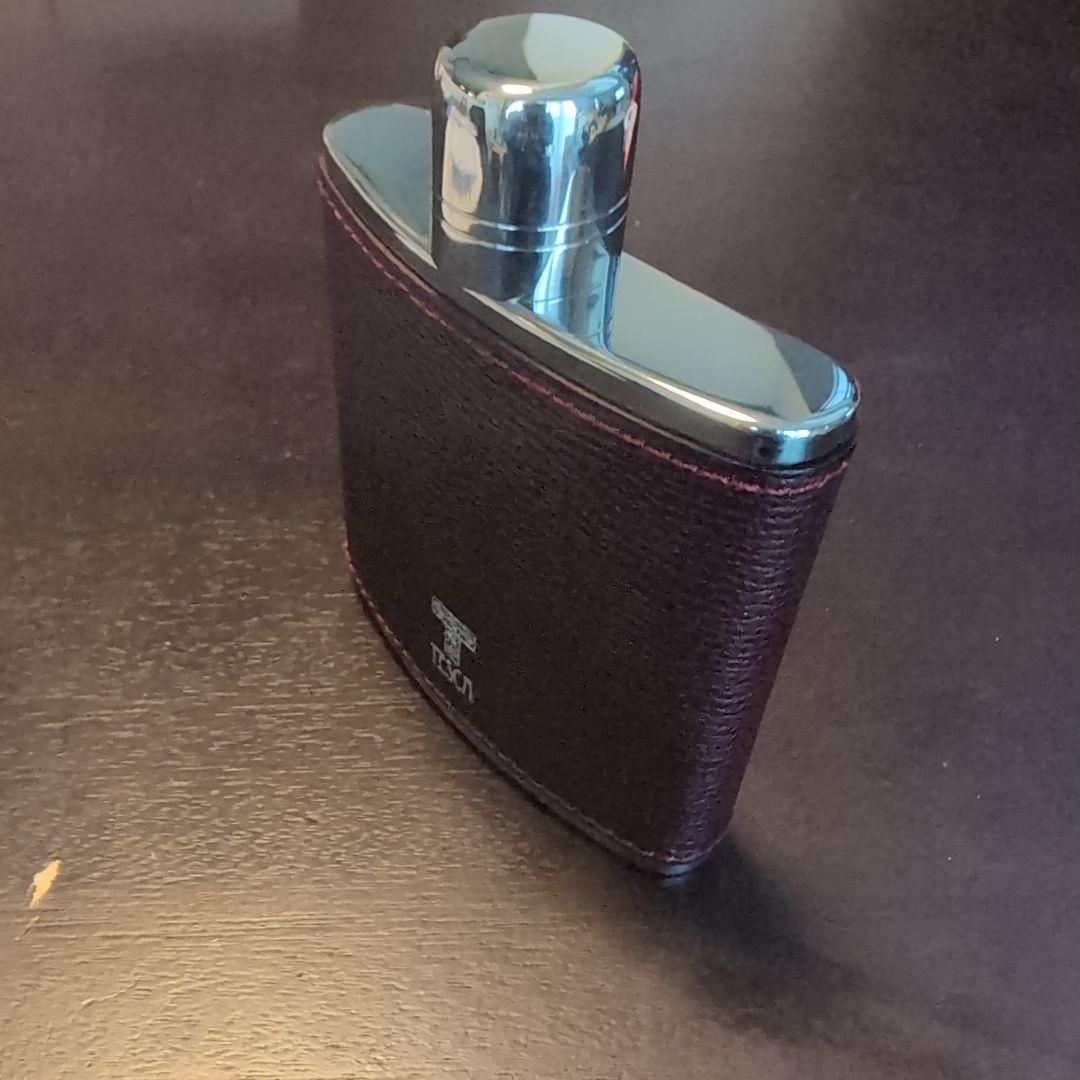 エレガントなウイスキーボトル