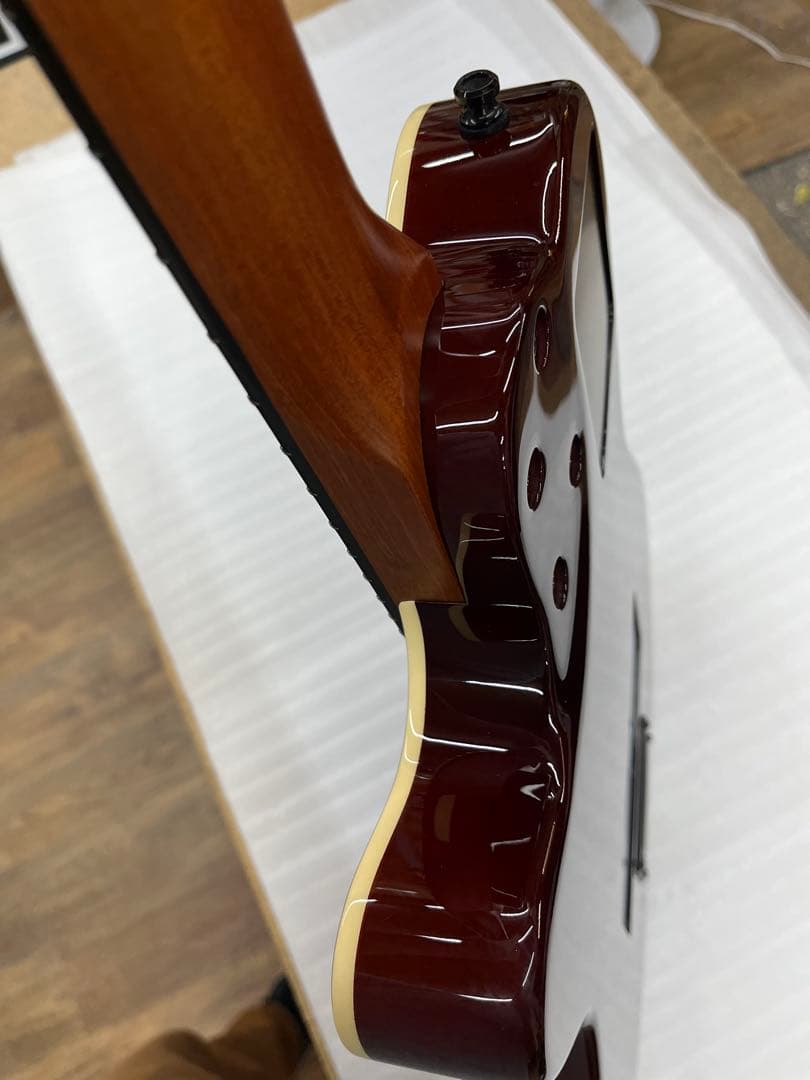 【ハードケース付】 Godin A6 Ultra cognac burst