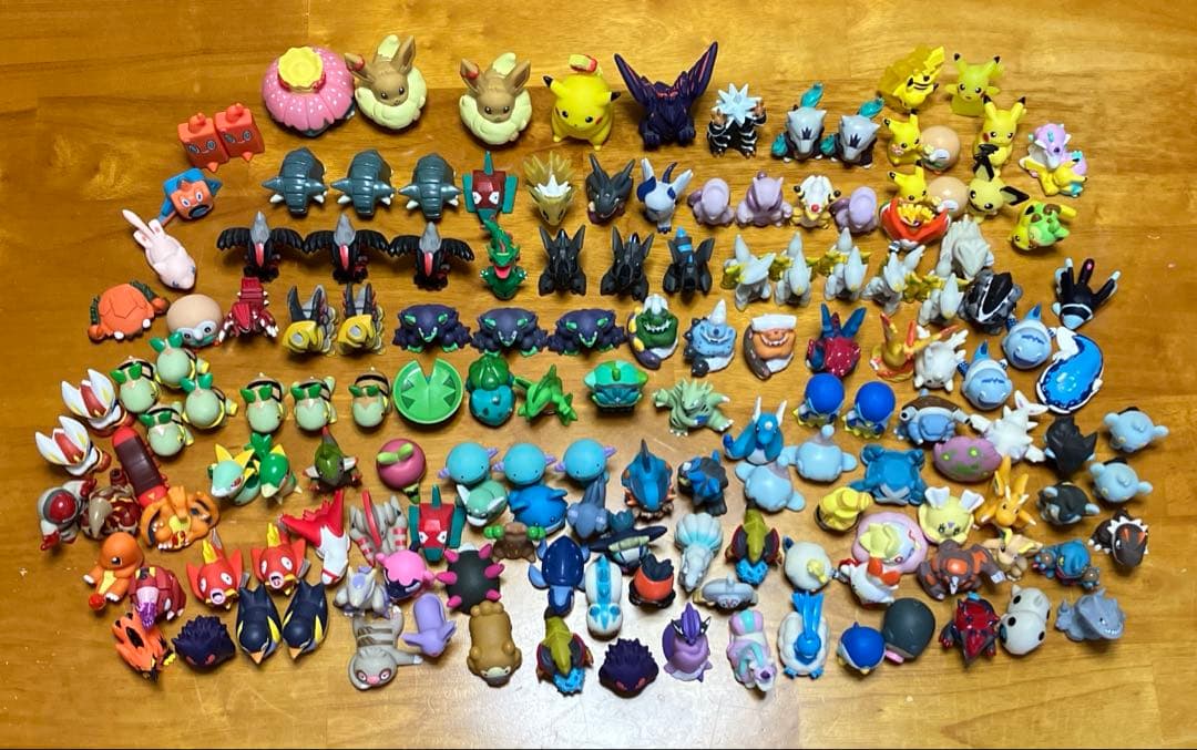 ポケモン　指人形　150体くらいです。