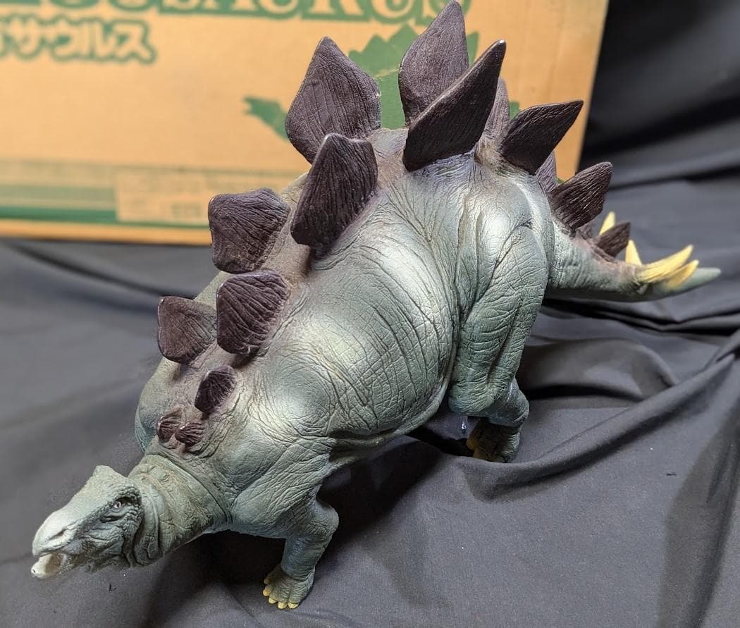 超恐竜 ステゴサウルス（バンダイ）ビッグサイズ ソフビフィギュア箱付