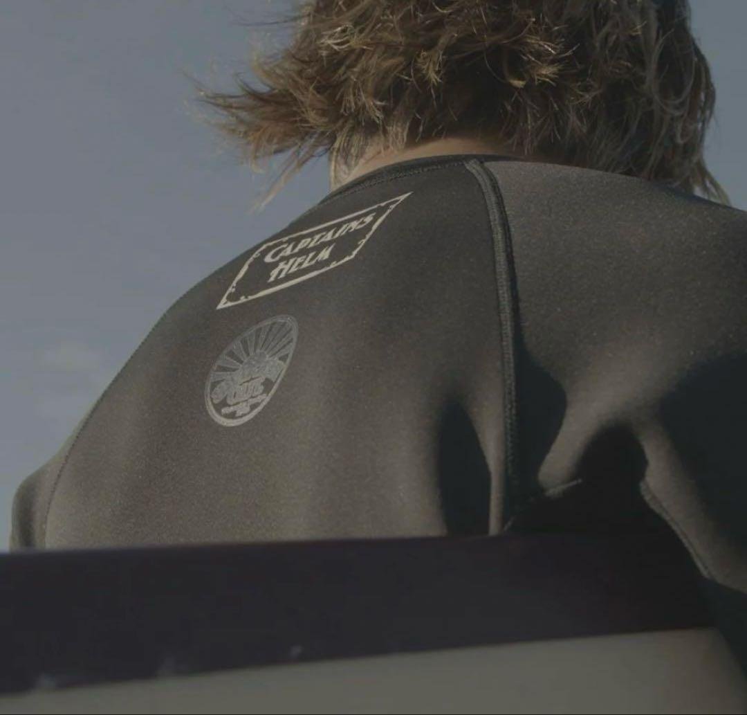 即完売　2023 BREAKER OUT×CAPTAINS HELM タッパー