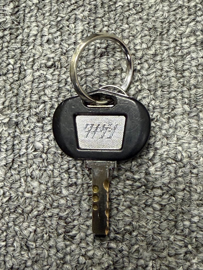 富士電機　小型汎用自動販売機　１０セレ　２０２１年製　新硬貨対応　飲料　食品