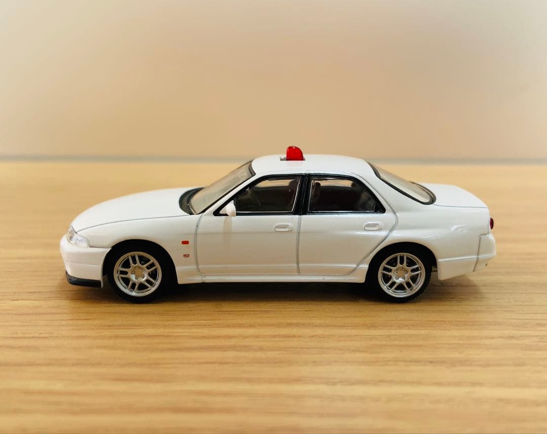 日産 スカイライン GT-R オーテックバージョン 覆面パトロールカー