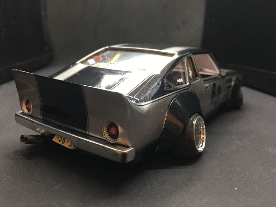 旧車プラモデル完成品コスモAPアオシマ