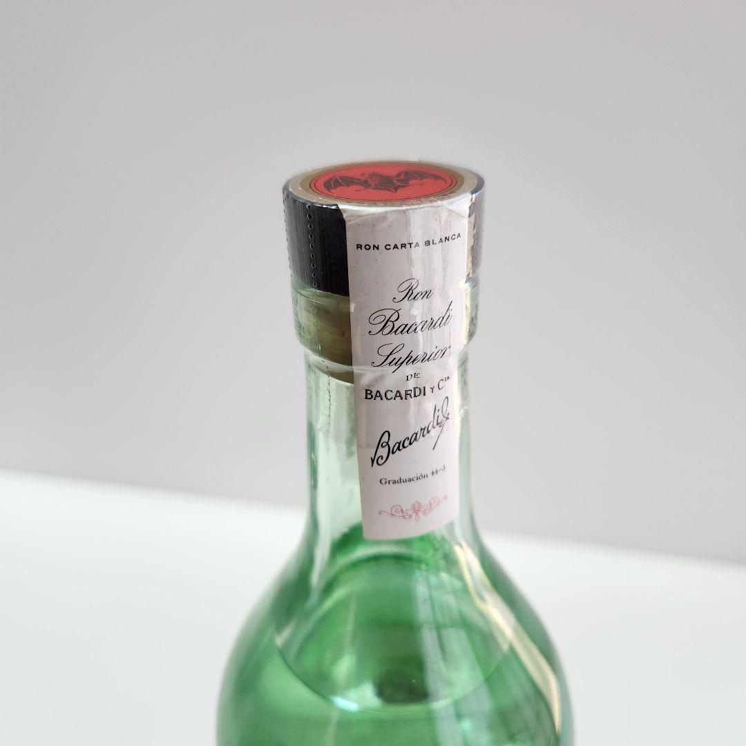 新品　未開栓 バカルディ　スペリオール　ヘリテージ　ラム　ホワイト　木箱入り