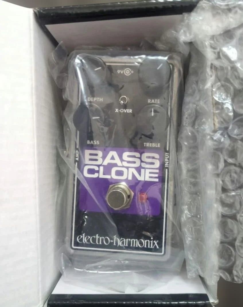 未使用品 electro-harmonix BASS CLONE