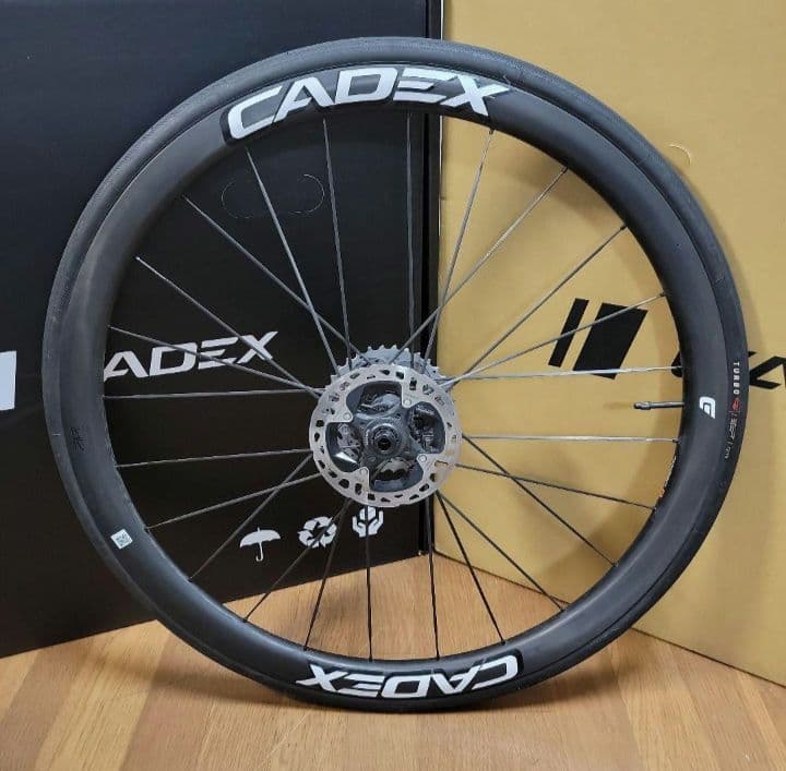 パーツ CADEX AR 35 Disc Tubeless