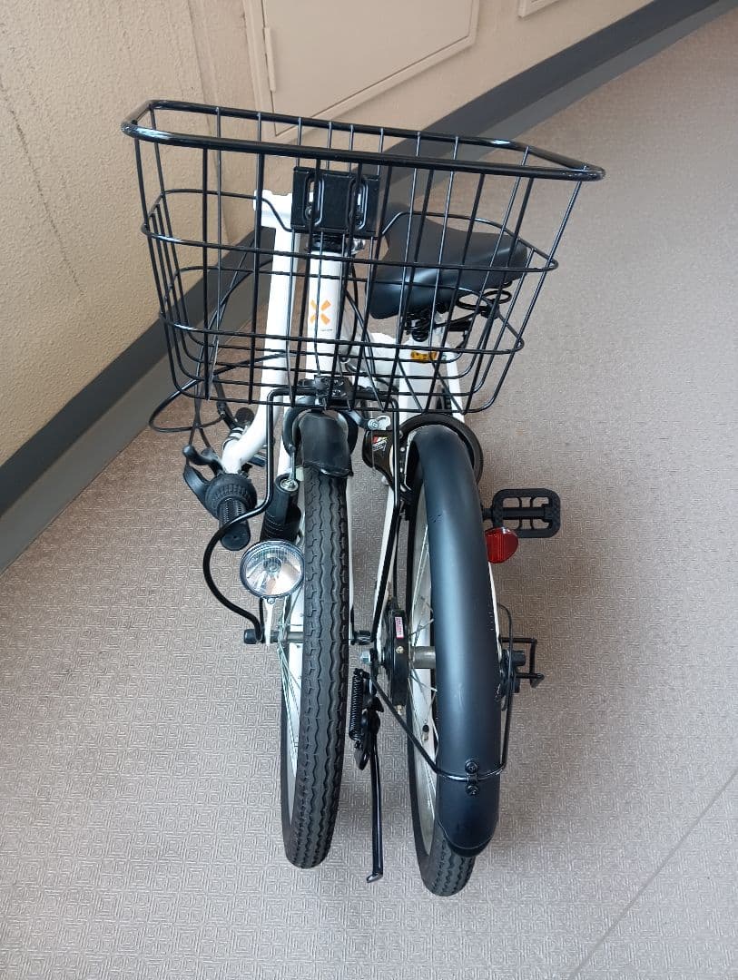 GEO CROSS206K 20㌅ 　折りたたみ自転車 ホワイト バスケット付き