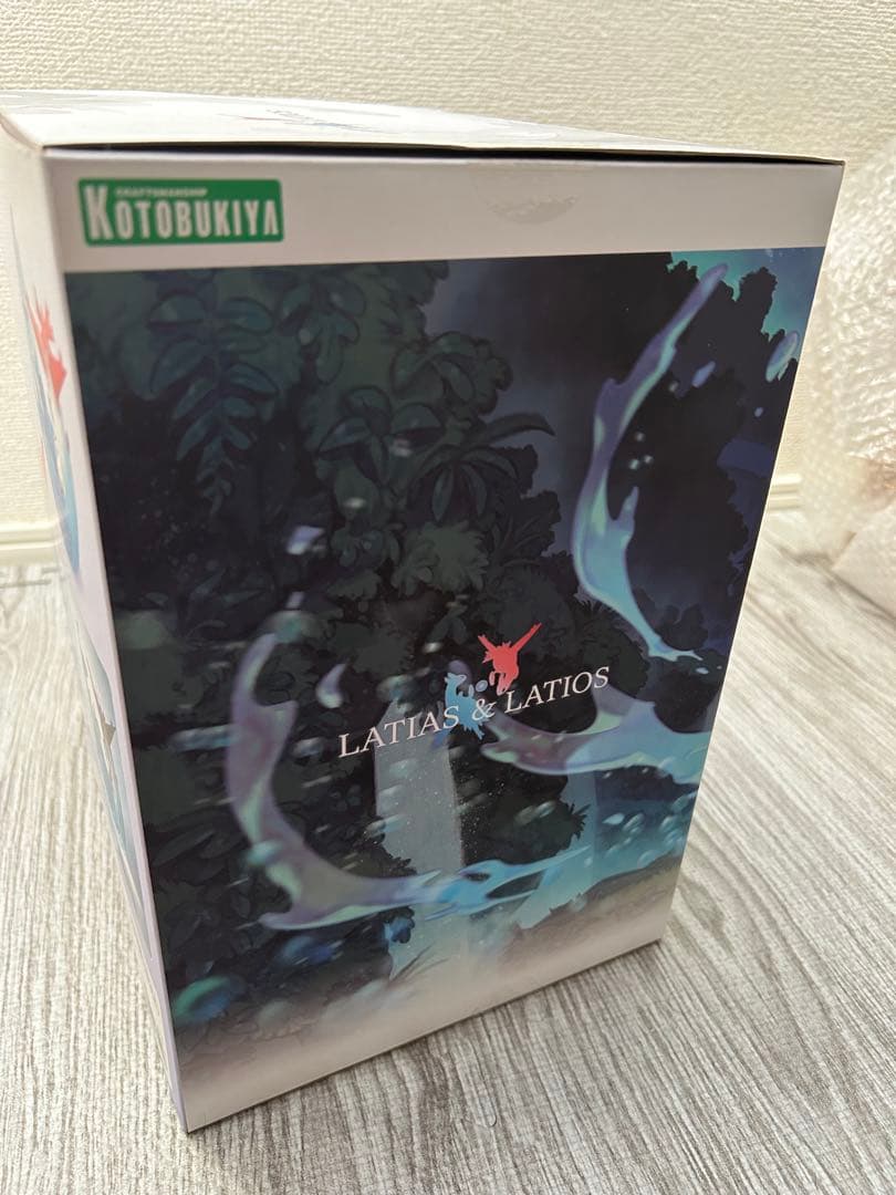 ポケモンセンターオリジナル ラティアス＆ラティオス　フィギュア