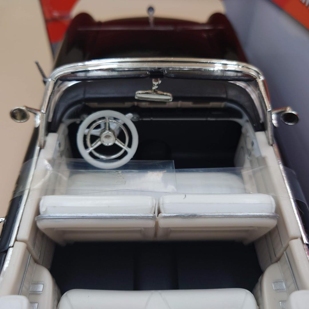 1/18 ビュイック ロードマスター 1957 ブラック/レッド MM製ミニカー