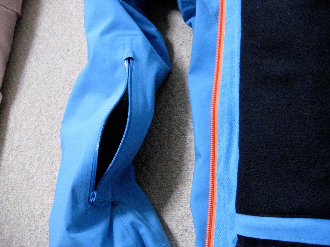 ゴールドウィン 高機能ウェア 上下Lサイズセット