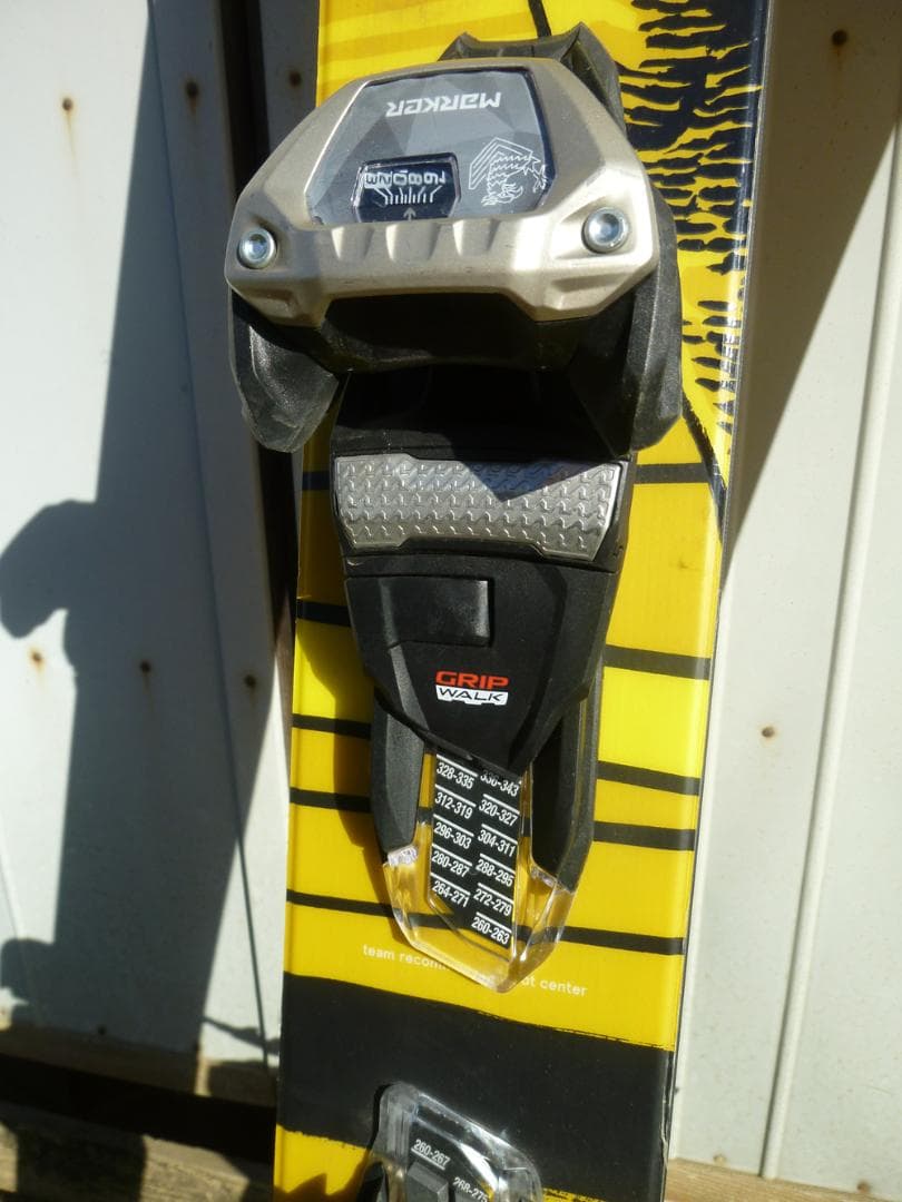 Völkl REVOLT 114 スキー板 Marker ビンディング付き