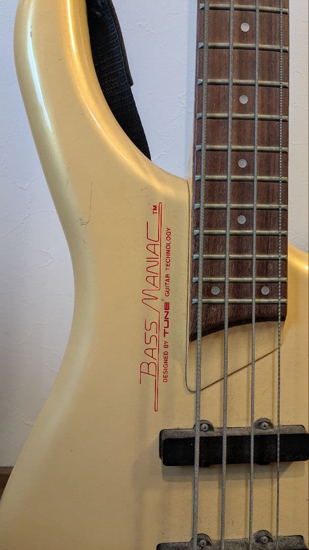 BASS MANIAC エレキベース