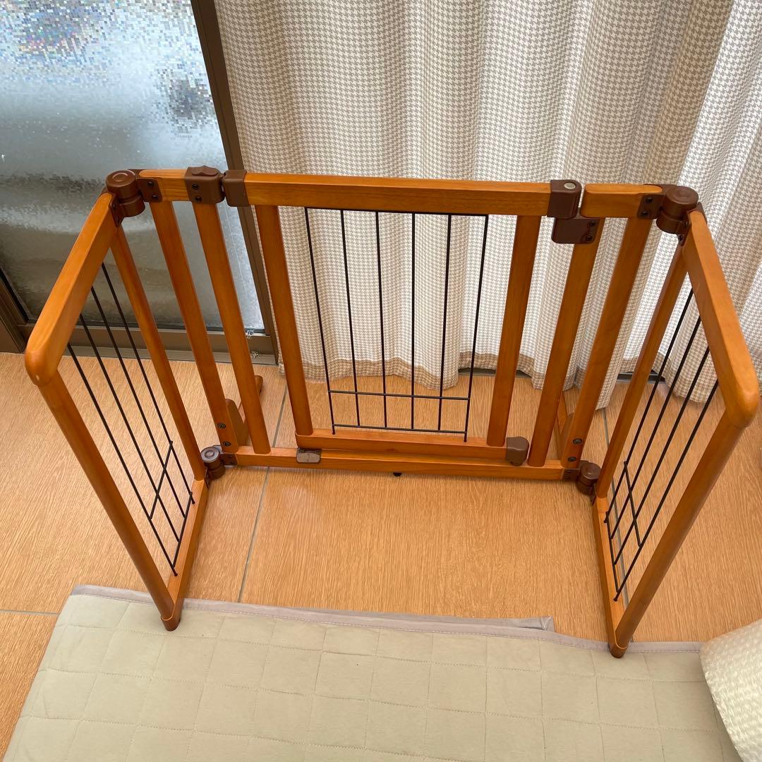 綺麗！リッチェル　木製　おくだけゲート　ペットゲート　ベビーゲートS