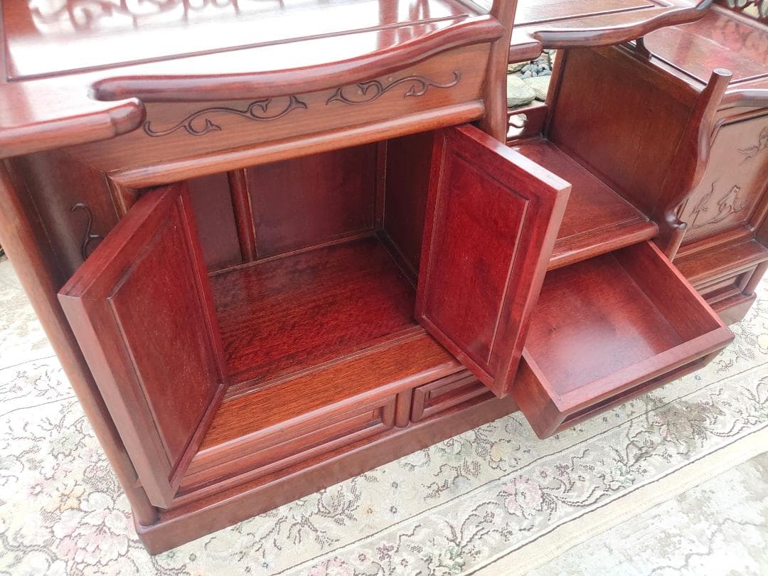 (送料設置込み)高級茶棚☆茶箪笥☆唐木飾り棚☆収納棚☆透かし彫り☆無垢