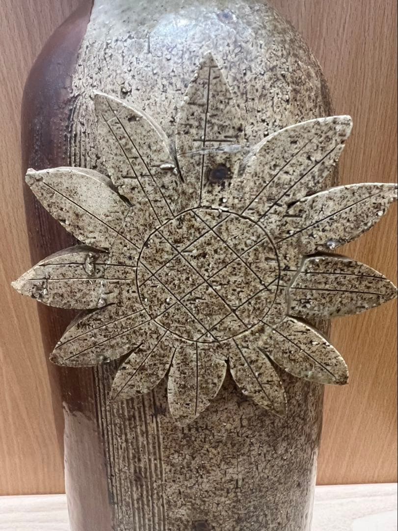 陶器製女性像オブジェ ひまわり付き