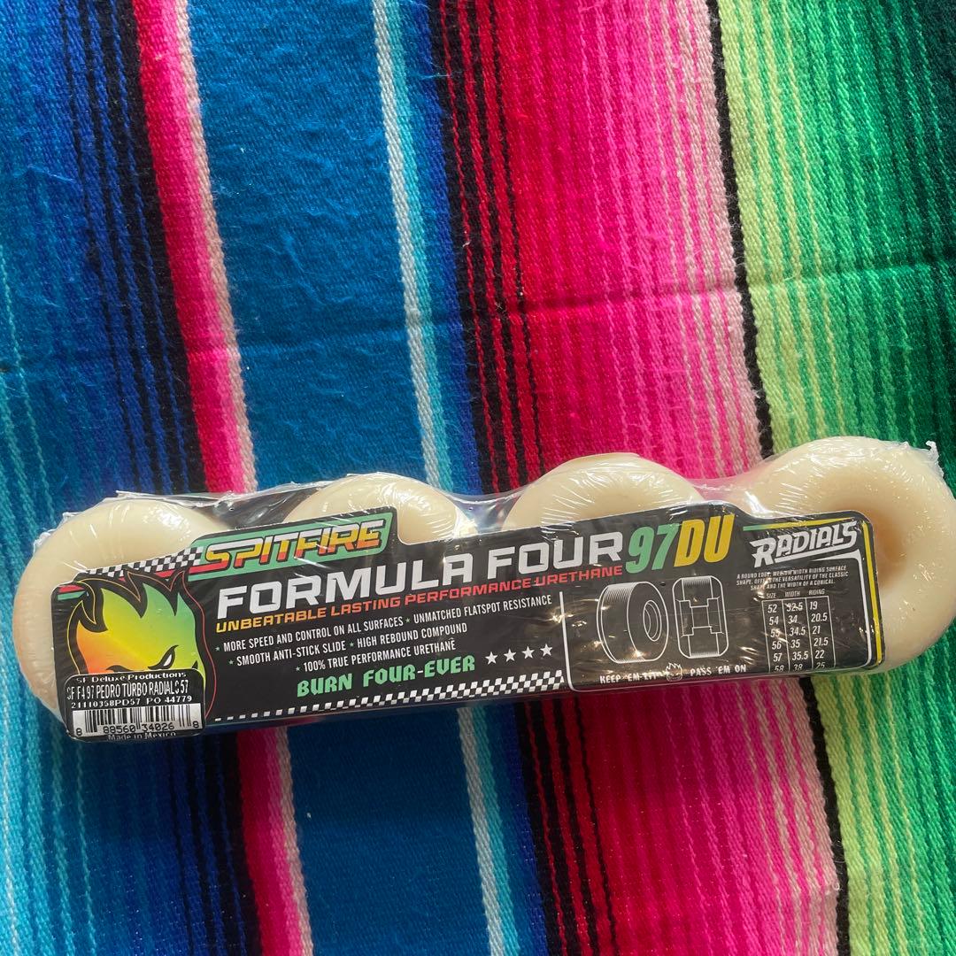 Spitfire Pedro Delfinoラディアル57mm97A