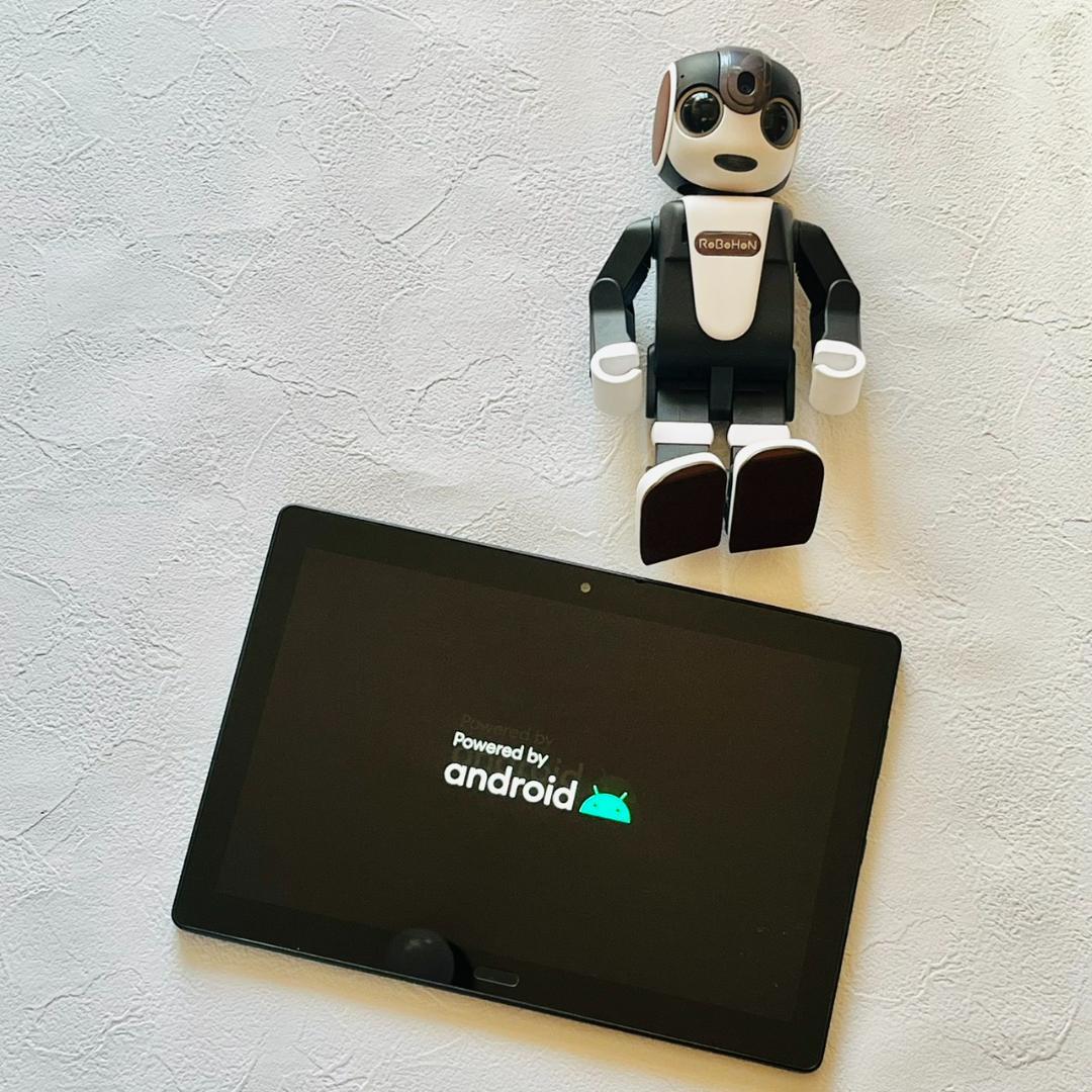 SHARP RoBoHoN シャープ 可動式ロボット