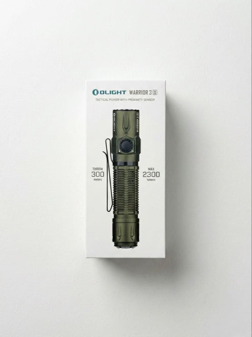 Olight オーライト　Warrior 3S 高性能タクティカルライト　防災