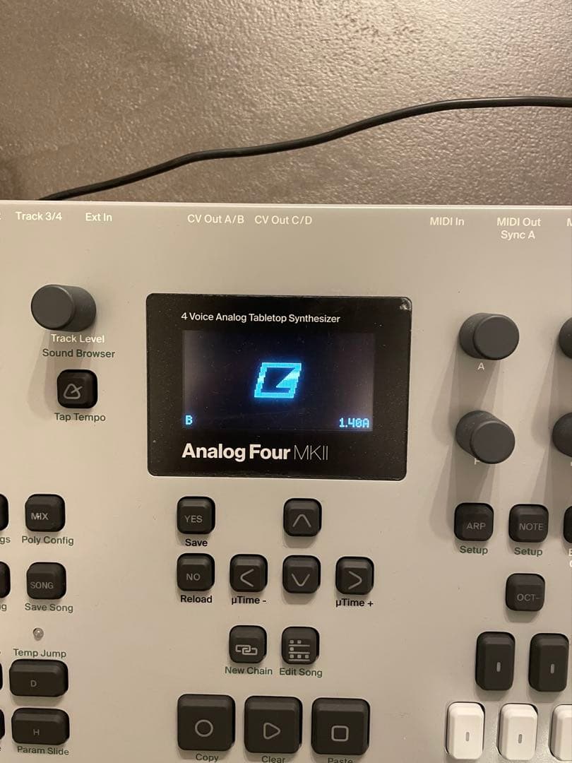 鍵盤楽器 Elektron Analog Four MK2