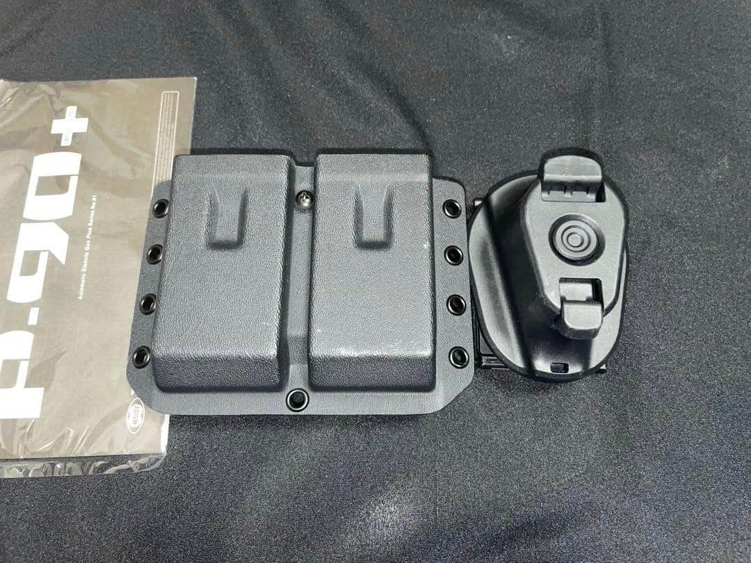 東京マルイ電動ガン P90+(P90プラス) LayLax ホルスター・マガジン