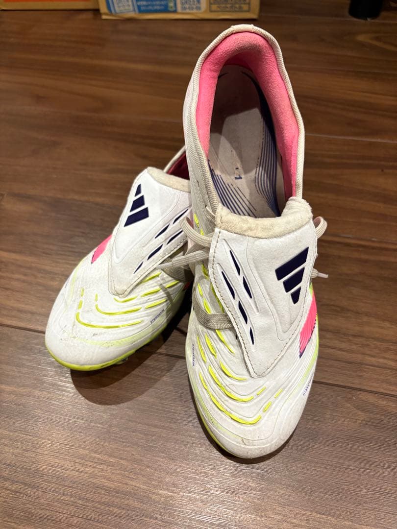 プレデター PRO フォールディングタン FG/MG / 天然芝・土・人工芝用