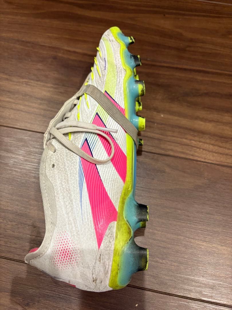 プレデター PRO フォールディングタン FG/MG / 天然芝・土・人工芝用