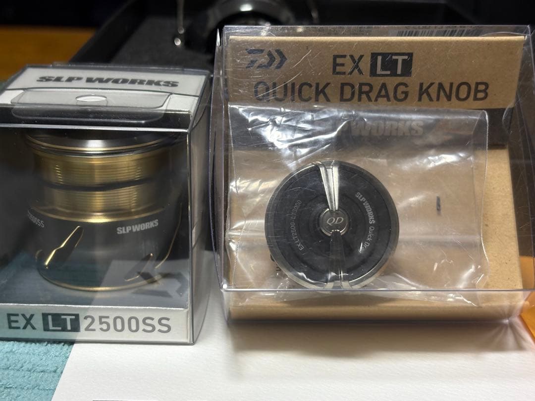 ダイワ22イグジストLT2500S-H +EXLT2500SSスプールドラグノブ