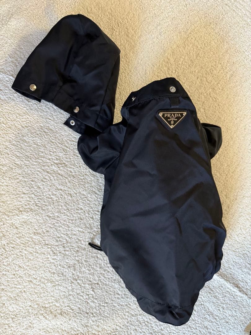 PRADA Re-Nylon ドッグレインコート ブラック