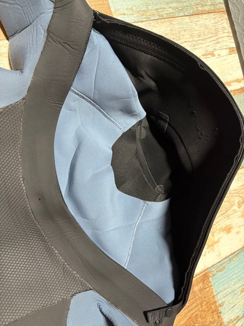 FELLON SURF☆ウエットスーツ（140㎝）