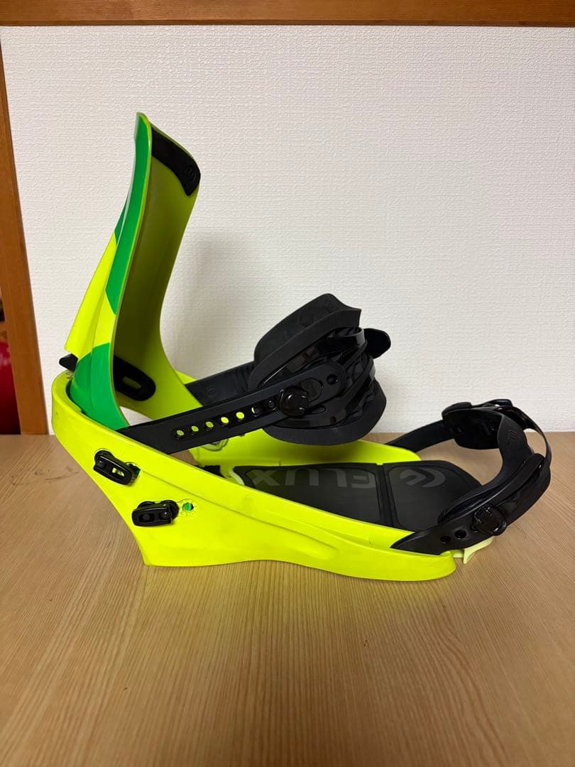 FLUX XF Lサイズ　ネオンイエロー