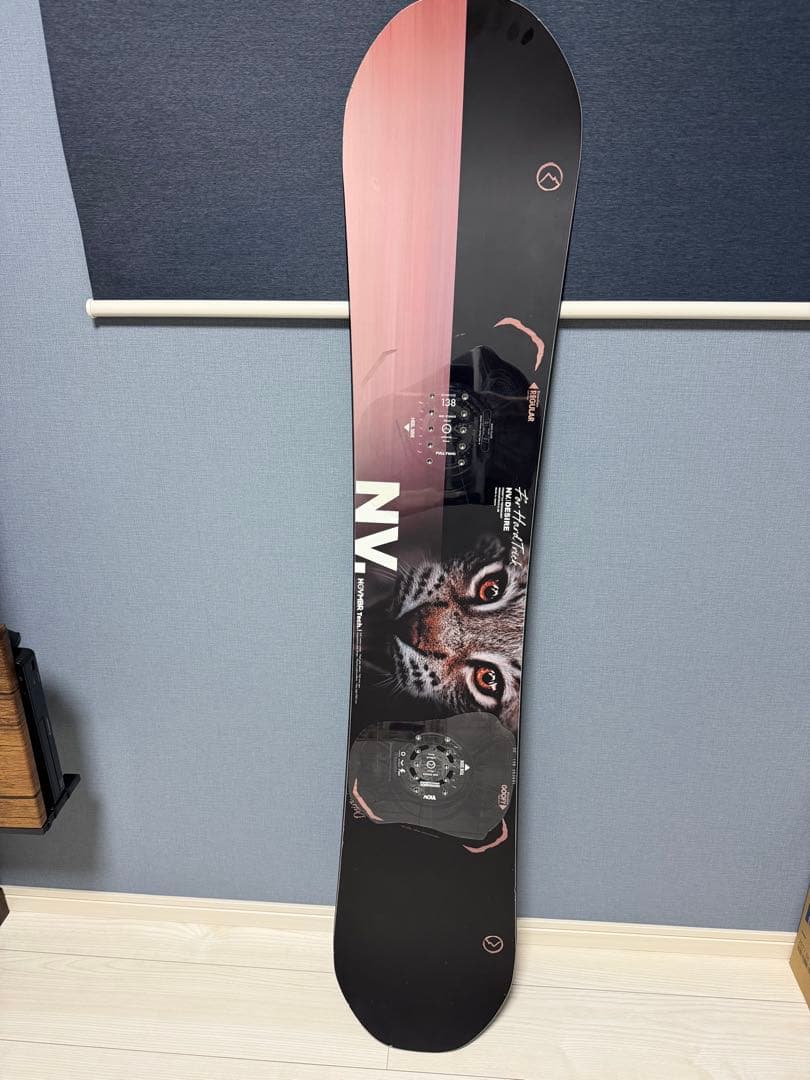 【週末値下げ！】スノーボード 138cm デザイア　ノベンバー