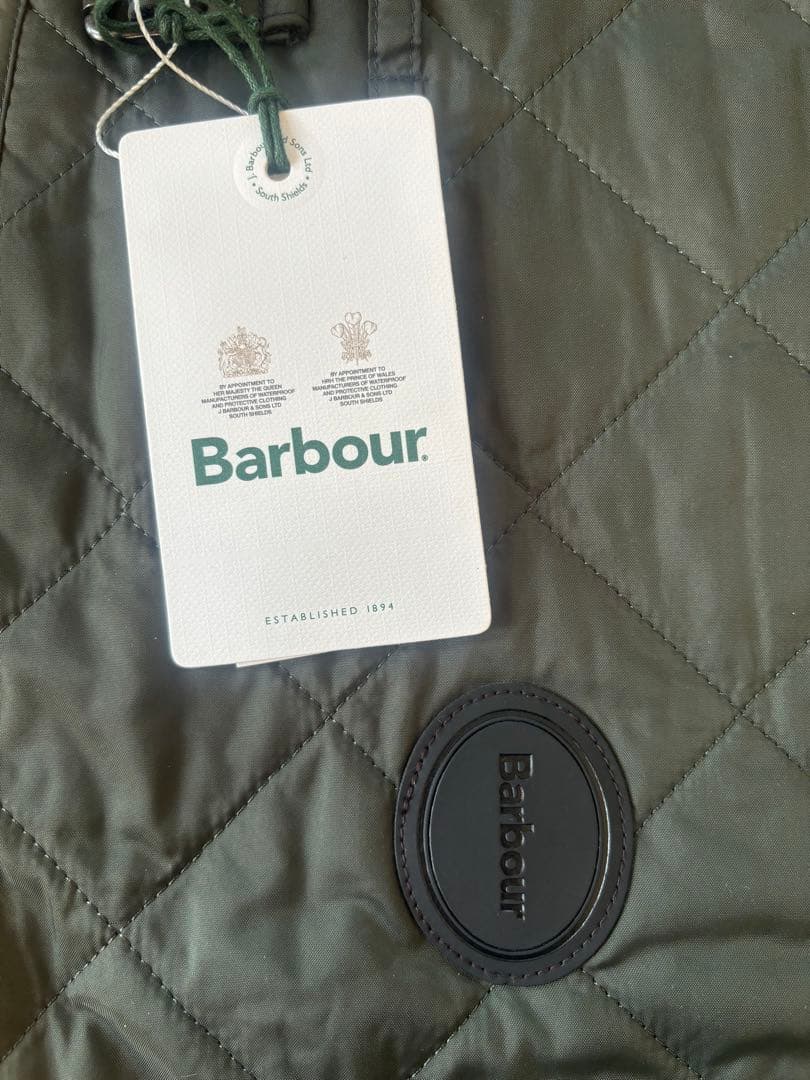 【新品未使用】Barbour バブアーdog coat キルティングレイングッズ