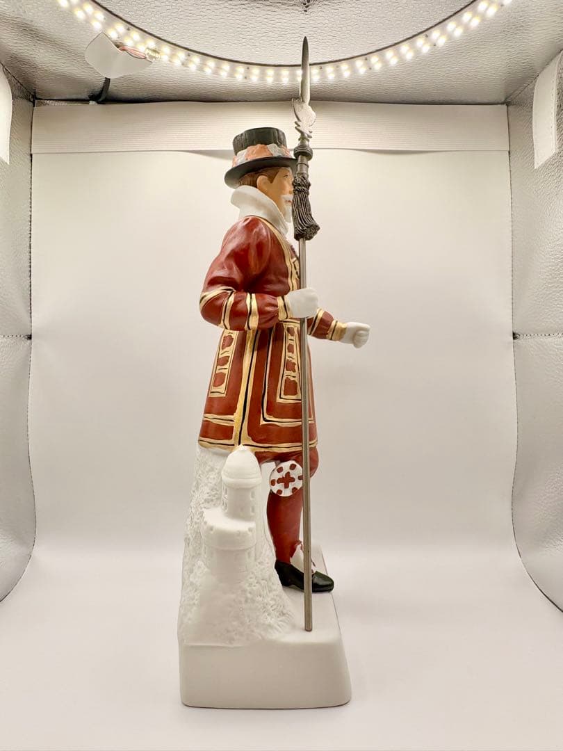 l*7様 【おまけつき】Beefeater 陶製ディスプレイ フィギュア