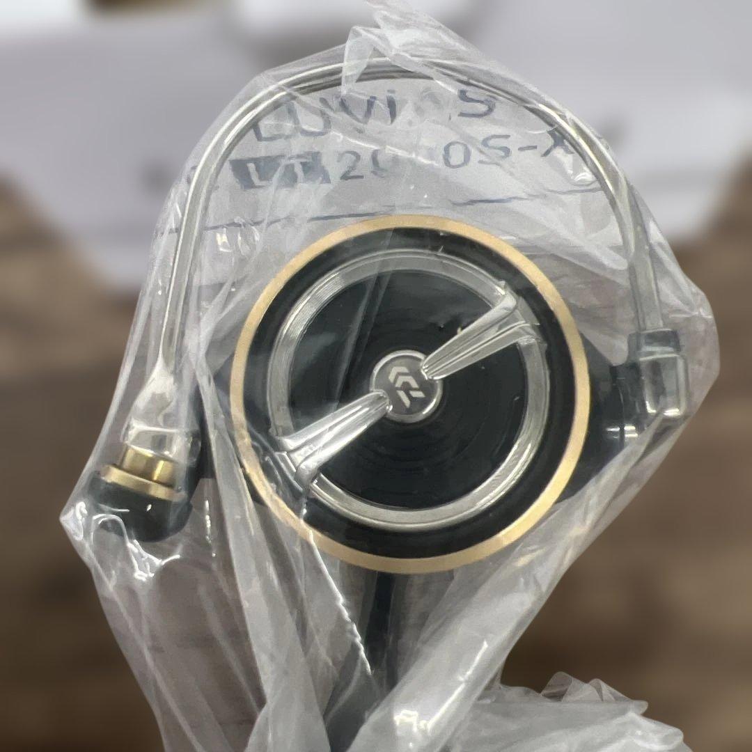 261073 DAIWA FC LT2000S-XH 20ルビアス