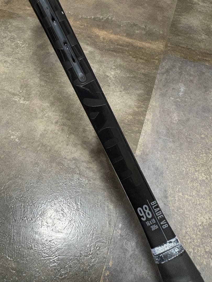 ウィルソン ブレード98 V8 ナイトセッション 限定モデル