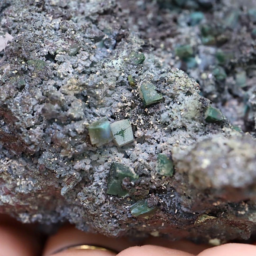 クリソコラ 仮晶ダイオプテーズ！ 珪孔雀石 284g CHS108 原石 天然石