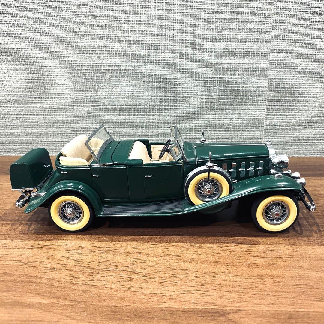 【ダンバリーミント】1932年型　キャデラックv-16 スポーツフェートン