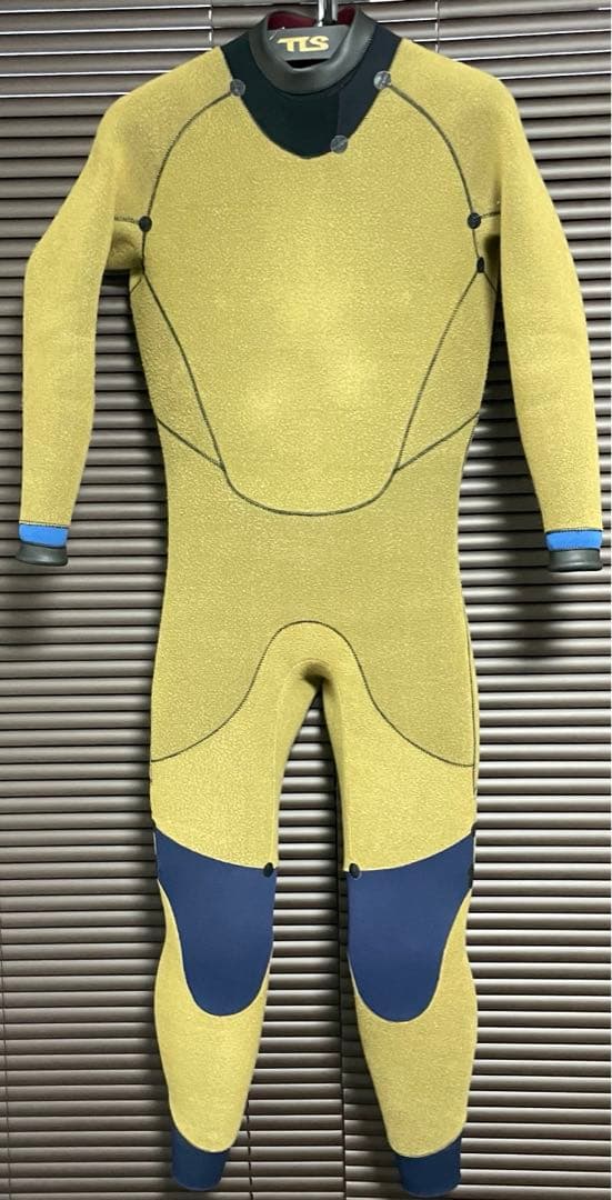 BREAKER OUT × CAPTAINS HELM セミドライ　フルスーツ