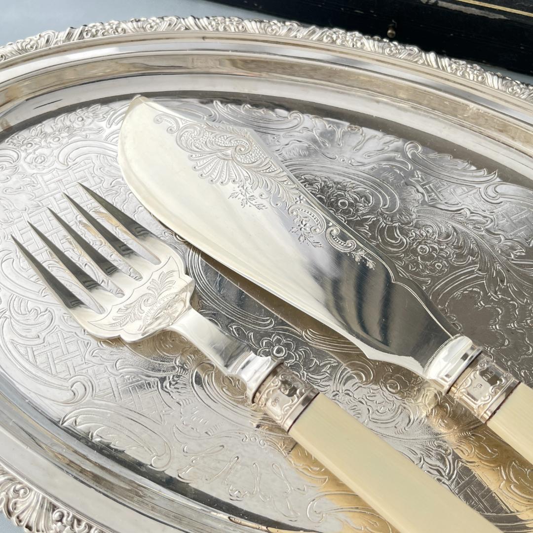 【John Biggi】 ビクトリアンのサーバー ペア【純銀継手】 1921年