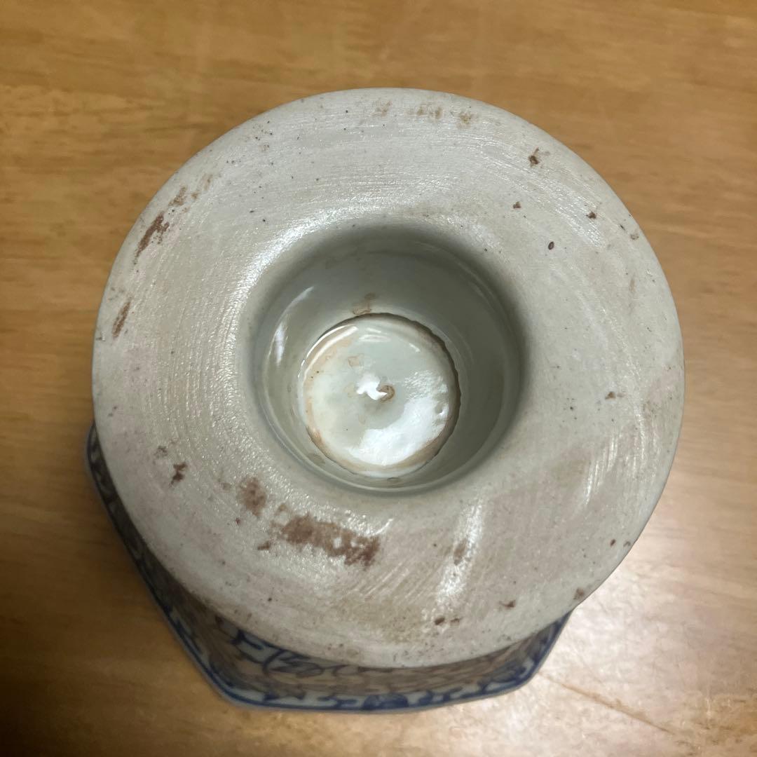 染付花唐草文六角縁高台杯（杯洗？）