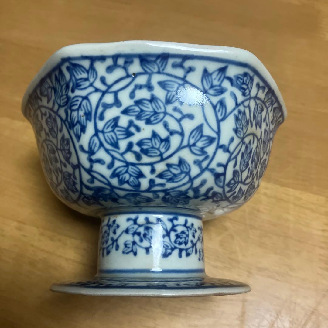 染付花唐草文六角縁高台杯（杯洗？）
