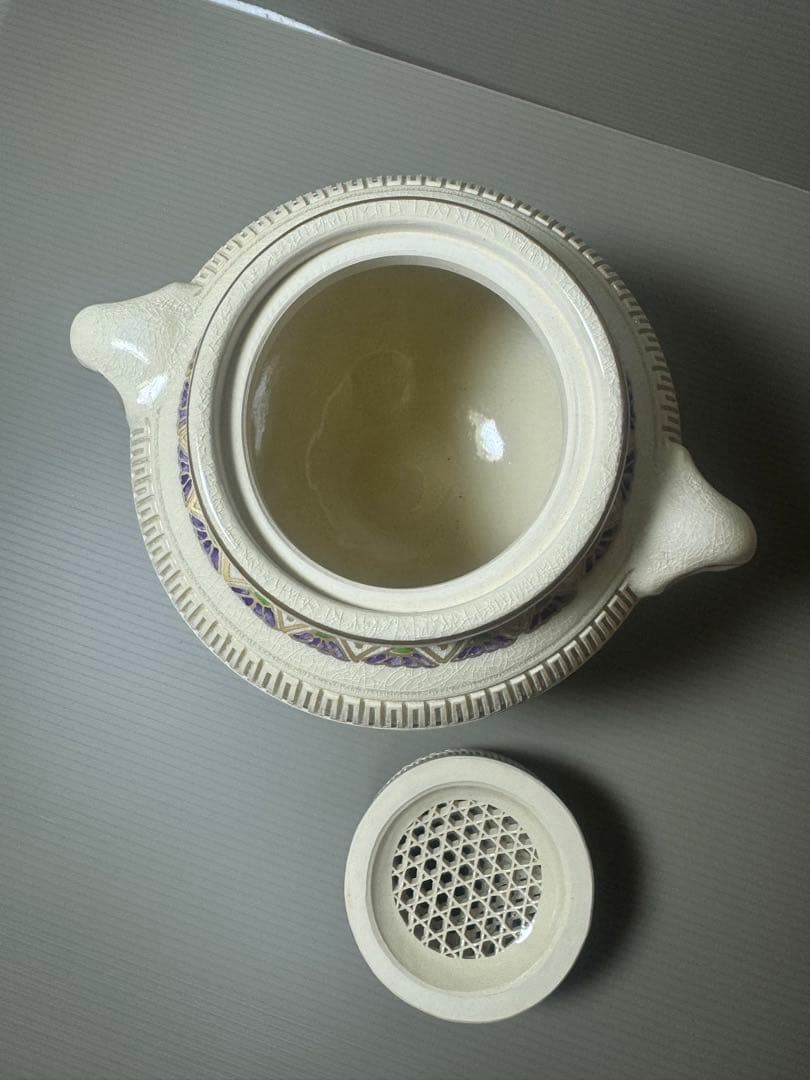 2067 薩摩焼　紋入香炉　梅模様香合　未使用