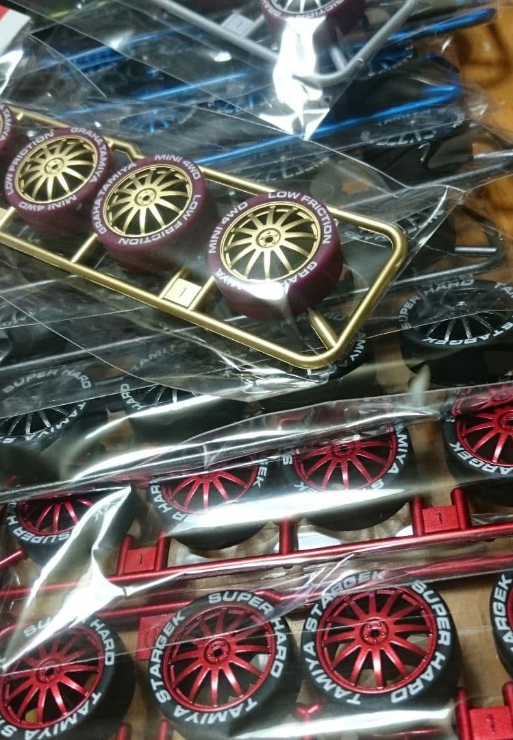 ミニ四駆　タミヤ純正マルーン海外♪