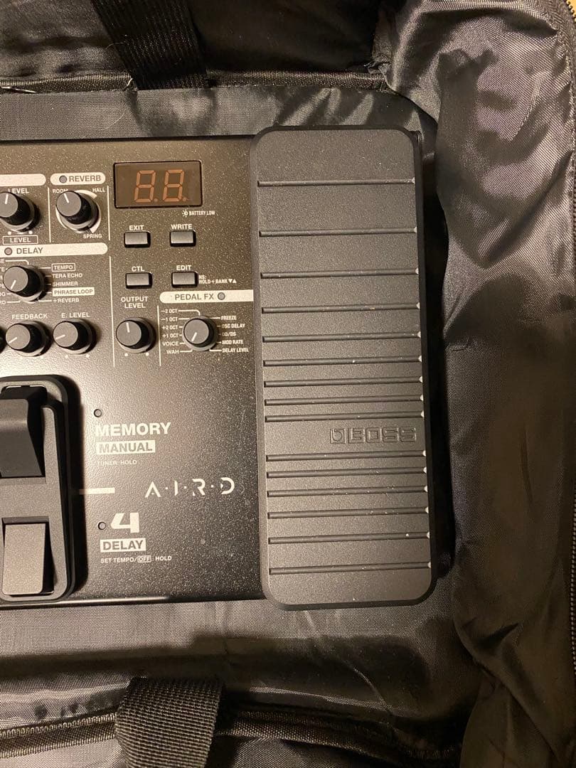 BOSSマルチエフェクターME90